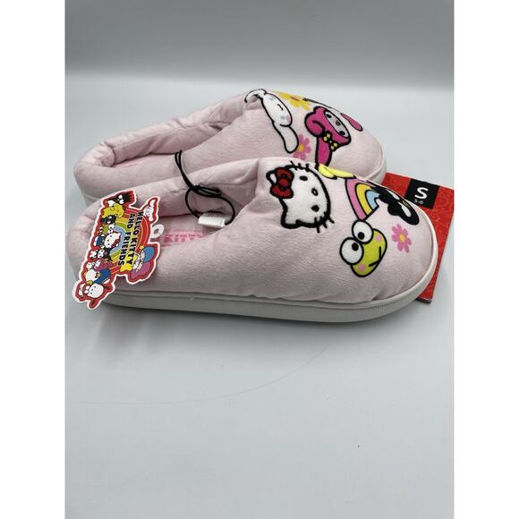 New! Hello Kitty & Friends Women’s House Slippers Size Small 5-6 - Picture 5 of 6